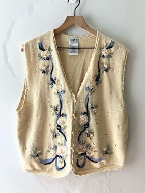 KORET Vintage Floral Embroidered Sweater Vest